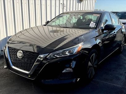 Used 2021 Nissan Altima 2.5 SV