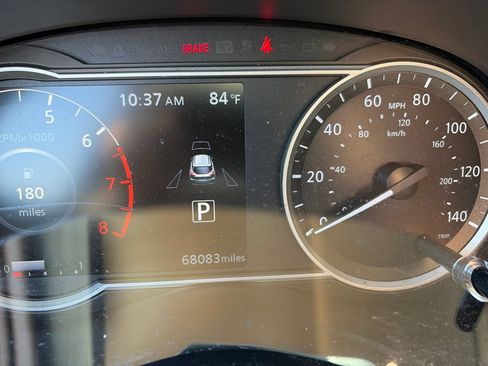 Used 2019 Nissan Kicks SR w/ SR Premium Package FWD image 7