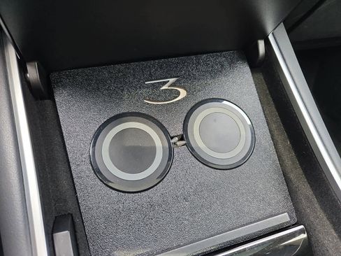 Used 2018 Tesla Model 3 image 28