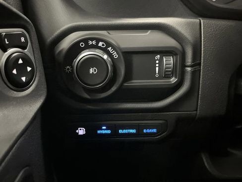 Used 2024 Jeep Wrangler High Altitude image 25