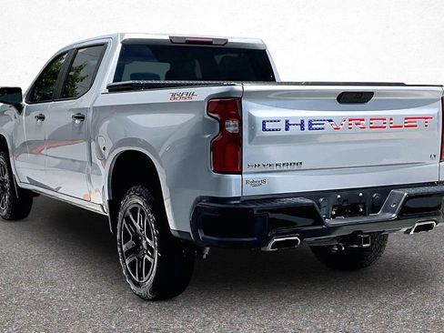 Used 2021 Chevrolet Silverado 1500 LT Trail Boss w/ Bed Protection Package AWD/4WD image 5