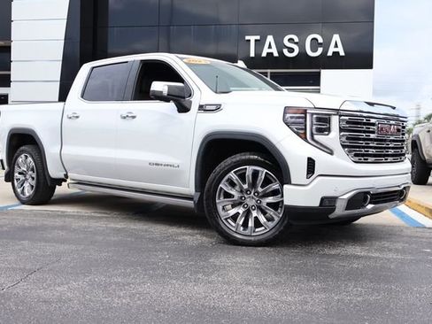 Used 2023 GMC Sierra 1500 Denali w/ Denali Reserve Package AWD/4WD image 1