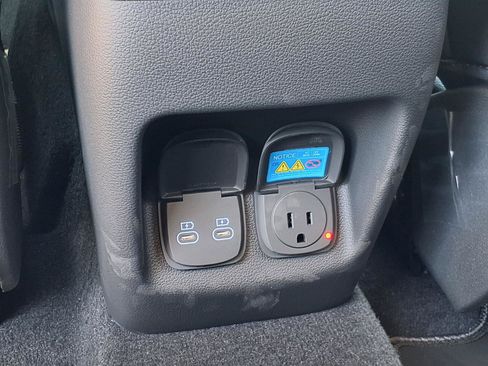 Certified 2026 Genesis GV80 2.5T Select AWD/4WD image 19