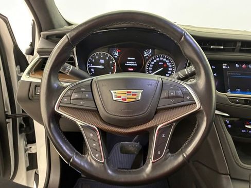 Used 2019 Cadillac XT5 Platinum image 22