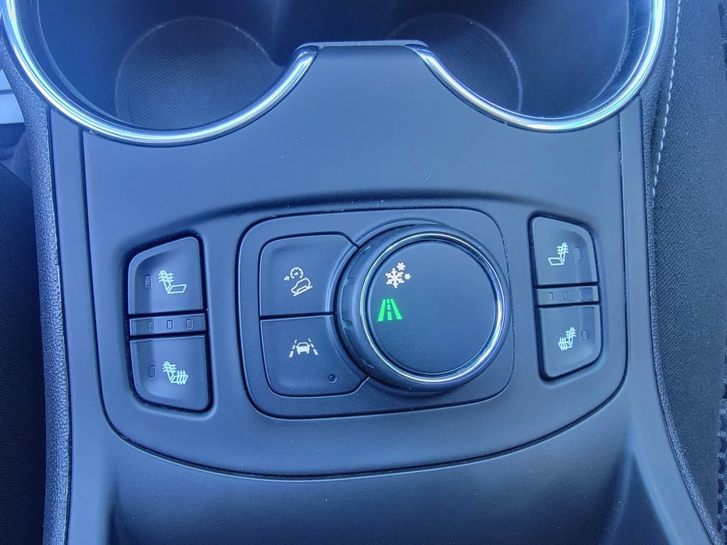 Used 2023 GMC Terrain SLE w/ Driver Convenience Package FWD image 18