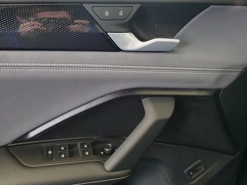 New 2026 Volkswagen Tiguan SE image 28