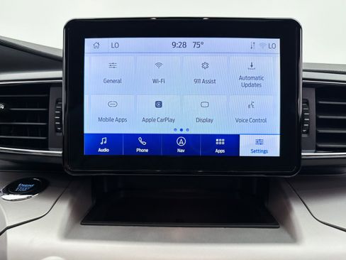 Used 2024 Ford Explorer XLT w/ Equipment Group 202A AWD/4WD image 26