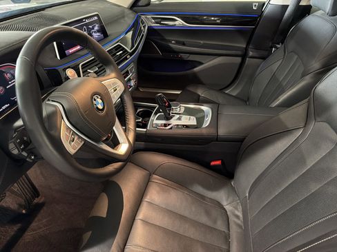 Used 2020 BMW 740i RWD image 4