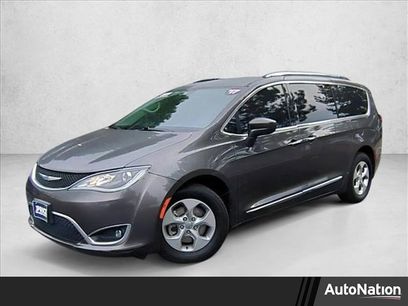 Used 2017 Chrysler Pacifica Touring-L Plus