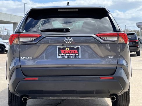 Used 2024 Toyota RAV4 LE image 5