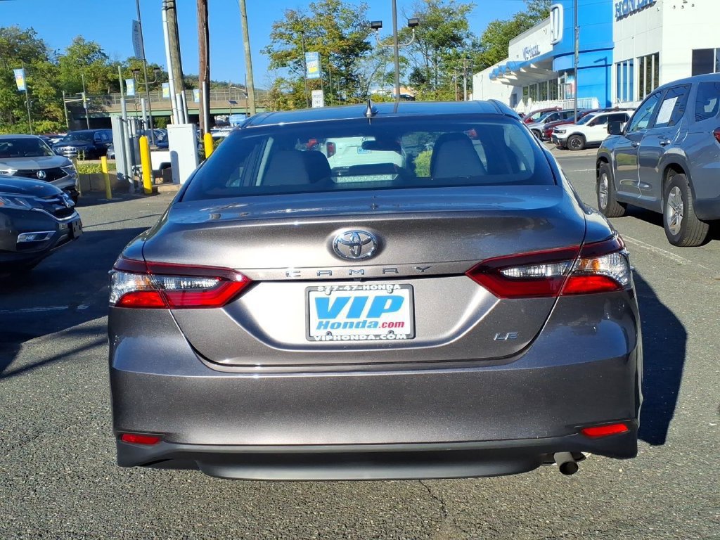 Used 2024 Toyota Camry LE FWD image 5