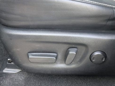 Used 2016 Toyota RAV4 Limited image 24