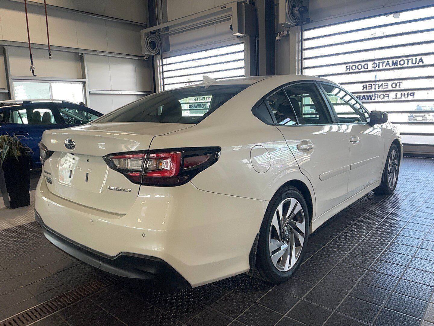 Used 2023 Subaru Legacy Limited AWD/4WD image 18