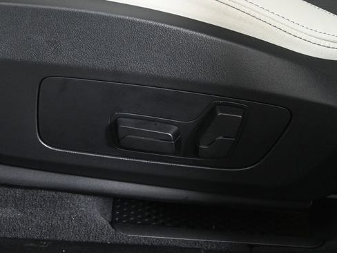 New 2026 BMW X2 xDrive28i w/ Technology Package image 27