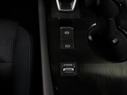 Used 2026 Nissan Rogue SV FWD image 23