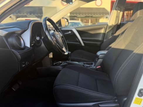 Used 2017 Toyota RAV4 XLE FWD image 22