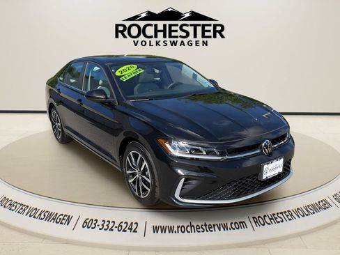Used 2026 Volkswagen Jetta SE FWD image 8