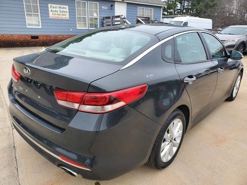 Used 2016 Kia Optima LX image 9
