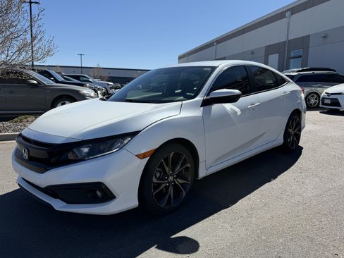 Used 2019 Honda Civic Sport image 3