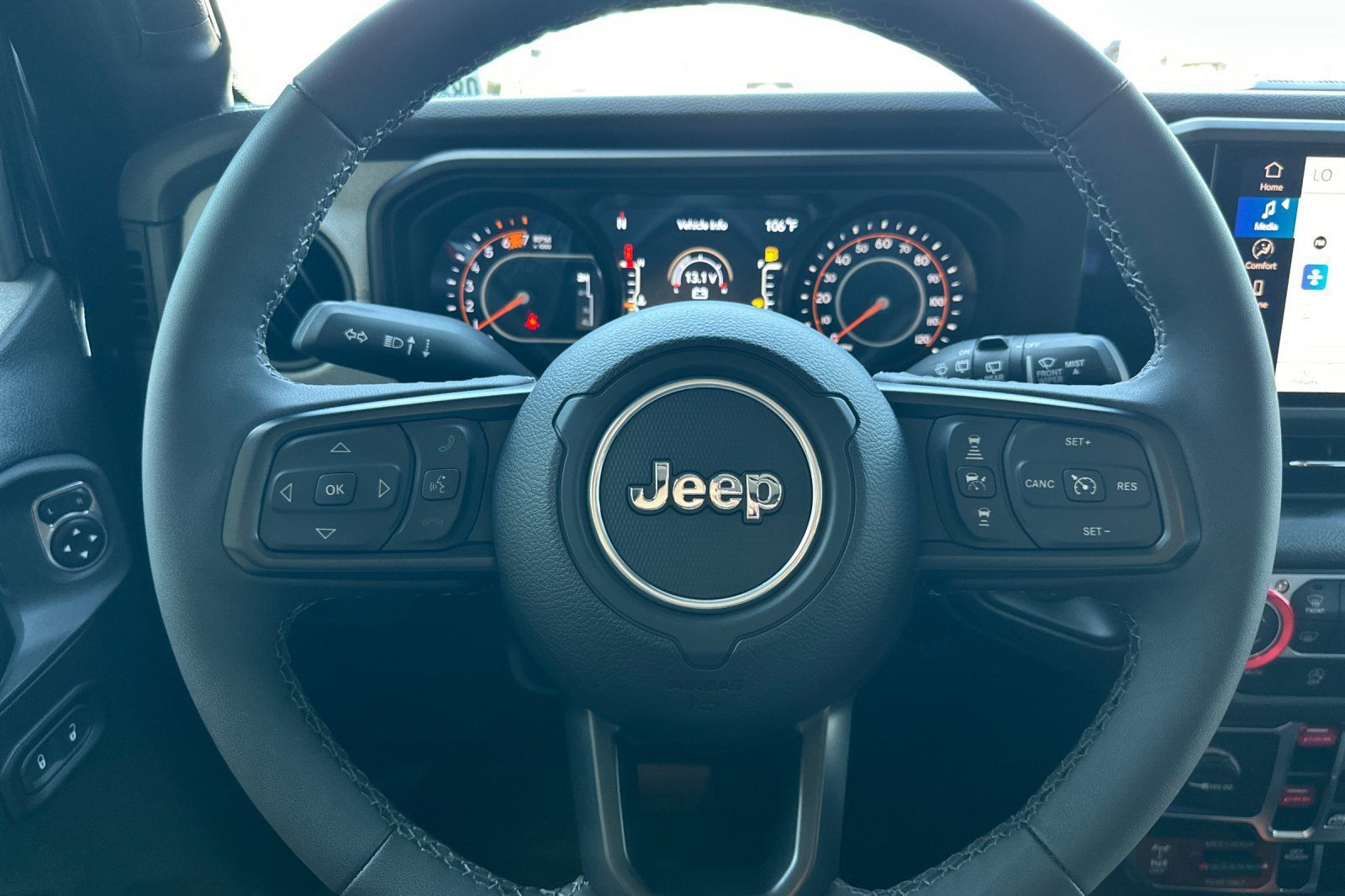 Used 2025 Jeep Wrangler Unlimited Sport AWD/4WD image 23