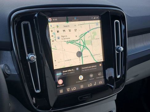 New 2026 Volvo XC40 B5 Plus w/ Protection Package Premier image 20