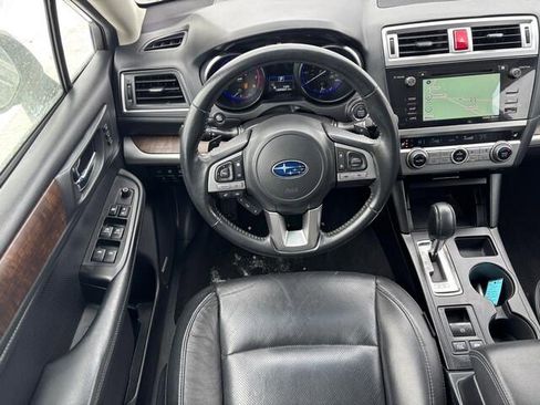 Used 2017 Subaru Outback 2.5i Limited image 18
