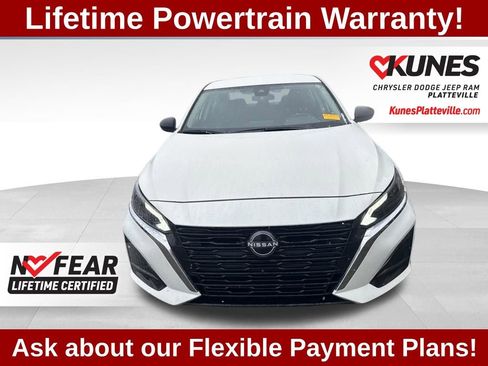 Used 2025 Nissan Altima 2.5 SV image 4