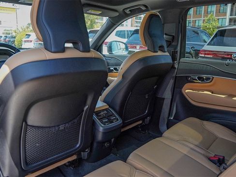 Used 2022 Volvo XC90 T6 Inscription image 29