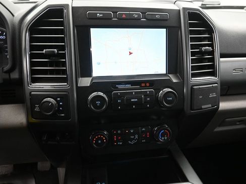 Used 2022 Ford F250 XLT w/ XLT Premium Package image 4