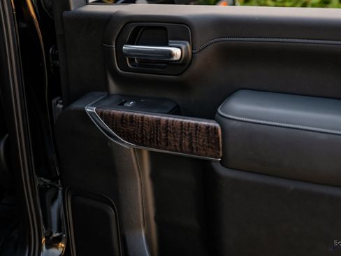 Used 2022 GMC Sierra 3500 Denali w/ Technology Package image 88