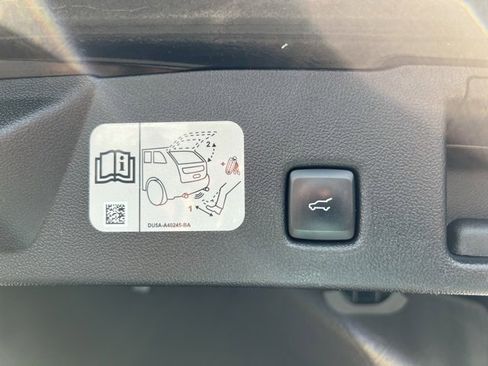 Used 2020 Ford Escape SEL image 14