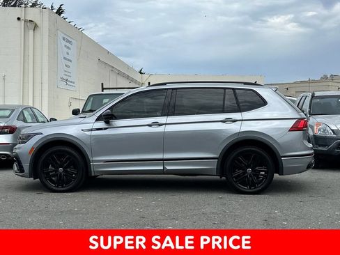 Used 2022 Volkswagen Tiguan SE R-Line AWD/4WD image 6