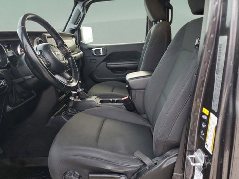 Certified 2020 Jeep Gladiator Sport w/ Quick Order Package 24S image 14