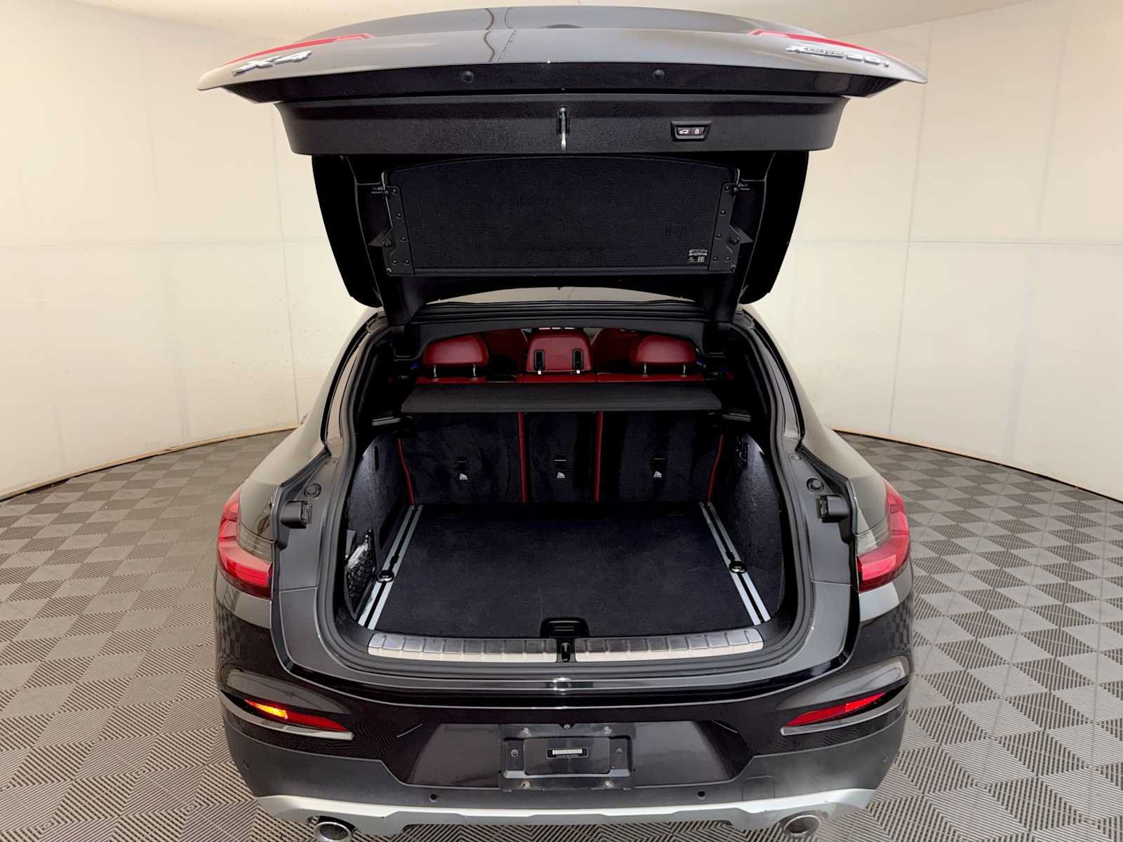 Used 2019 BMW X4 xDrive30i w/ Convenience Package AWD/4WD image 22