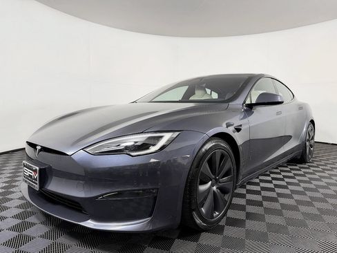 Used 2023 Tesla Model S Standard Range AWD/4WD image 2