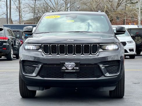 Used 2024 Jeep Grand Cherokee Laredo X w/ Luxury Tech Group I image 2
