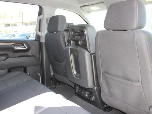 Used 2025 Chevrolet Silverado 1500 LT RWD image 10