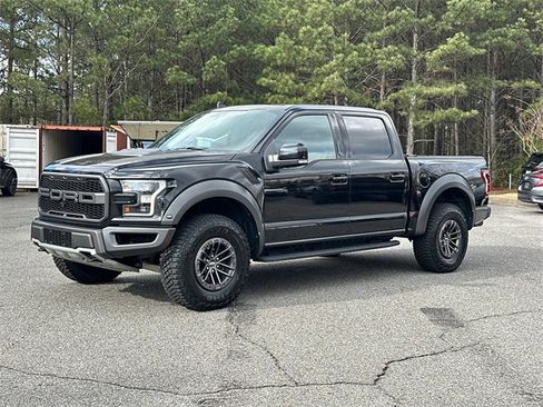Certified 2019 Ford F150 Raptor w/ Equipment Group 802A Luxury image 3