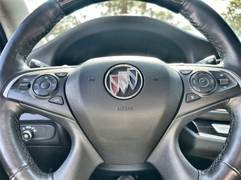 Used 2020 Buick Enclave Avenir w/ Avenir Technology Package image 33