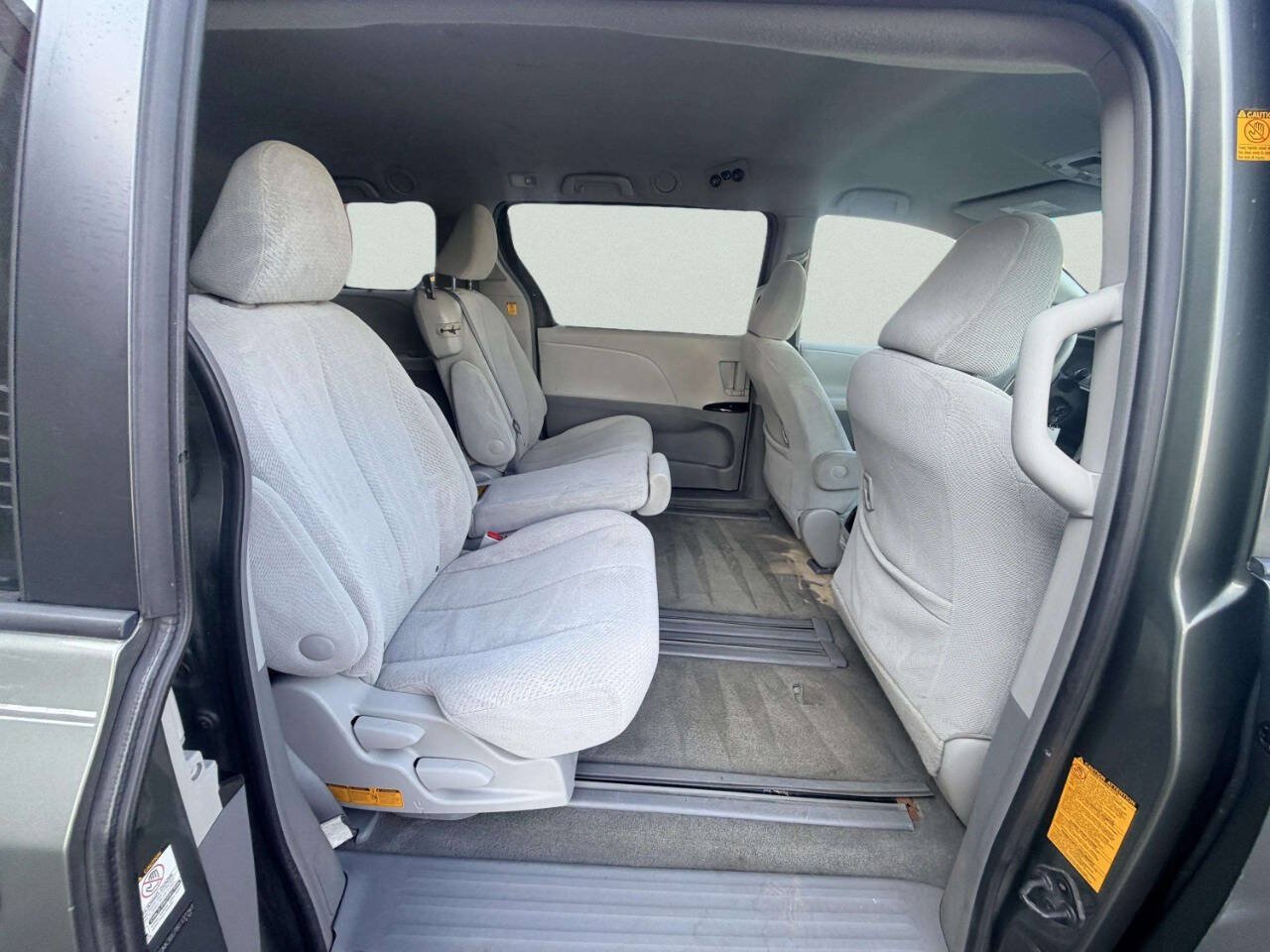 Used 2011 Toyota Sienna LE FWD image 22