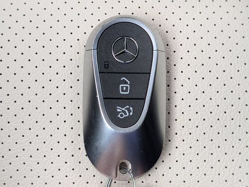 Certified 2026 Mercedes-Benz GLC 300 image 32