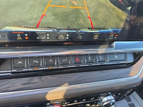 New 2026 GMC Sierra 1500 SLT w/ SLT Premium Plus Package image 29