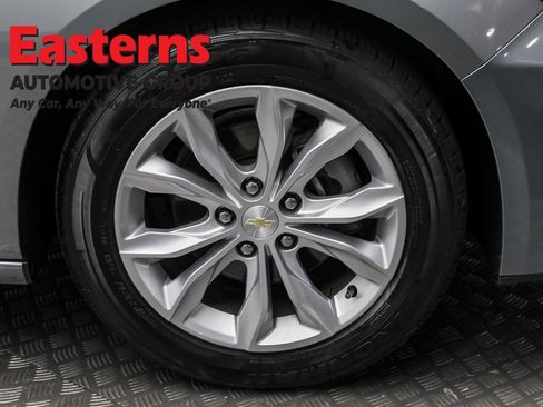 Used 2023 Chevrolet Malibu LT image 31