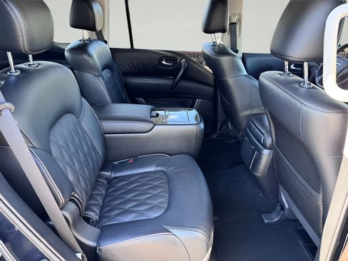 Used 2024 Nissan Armada Platinum w/ Captain's Chairs Package RWD image 36