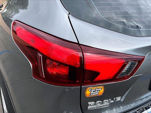 Used 2017 Nissan Rogue Sport SV FWD image 30