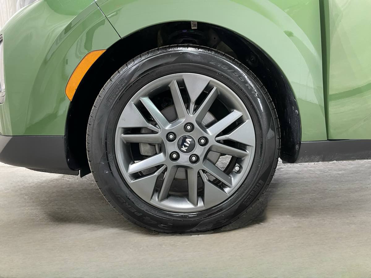 Used 2020 Kia Soul EX FWD image 5