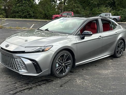 New 2026 Toyota Camry XSE w/ Premium Package FWD image 3