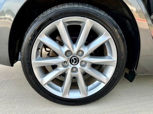 Used 2017 MAZDA MAZDA3 Touring FWD image 32