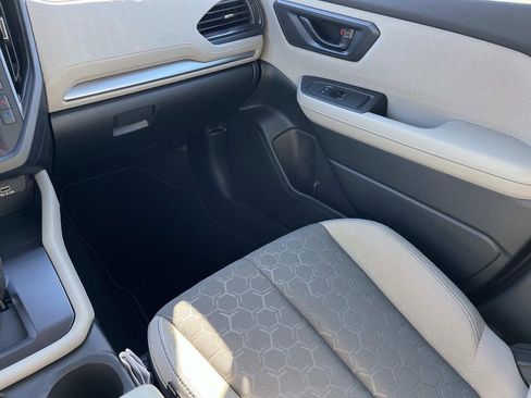 Used 2025 Subaru Forester Base w/ Convenience Package #1 image 13