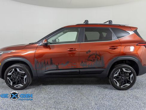 Used 2025 Kia Seltos SX w/ SX Sunroof Package AWD/4WD image 4